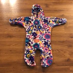 6m Patagonia outdoor fleece suit